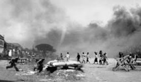 SEJARAH BANDUNG LAUTAN API - Bandung Lautan Api, merupakan perjalanan sejarah ketika Bandung di jajah oleh sekutu. -Foto dok.kebudayaan.kemdikbud.go.id.