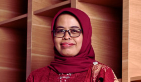 INFO- Gaya dan Kontroversi: Penampilan Profesional Ummi Wahyuni di Balik Jabatan Ketua KPU Jabar (Sumber: https://jdih.kpu.go.id/)
