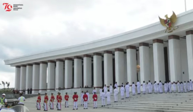 Duplikat Bendera Pusaka Indonesia Sampai di IKN, Siap Berkibar Pada 17 Agustus 2024
