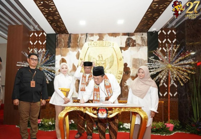 KPU DKI Jakarta Tetapkan Nomor Urut Paslon, Ridwan Kamil Berkaca pada Pilgub Jabar