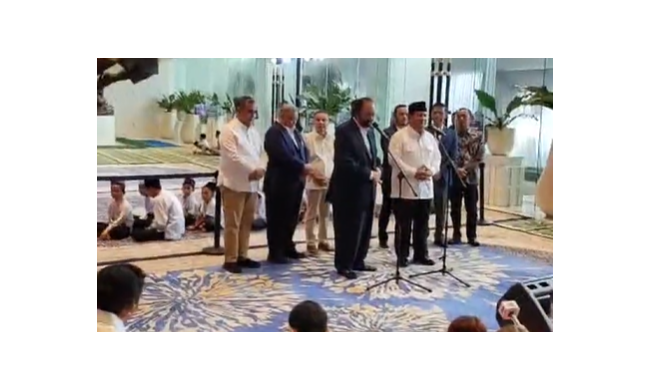 Senyum Surya Paloh Sambut Kedatangan Prabowo Subianto, Gandengan Bareng di Atas Karpet Merah demi Bangsa