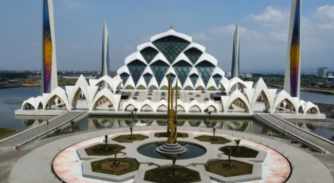 Harus Viral Dulu! Sekda Jabar Sebut Pungli Bukan dari DKM Masjid Al Jabbar: Mohon Maaf