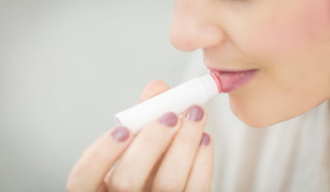 Rekomendasi Lip Care Solusi Bibir Kering dan Pecah-Pecah, Ala Tasya Farasya