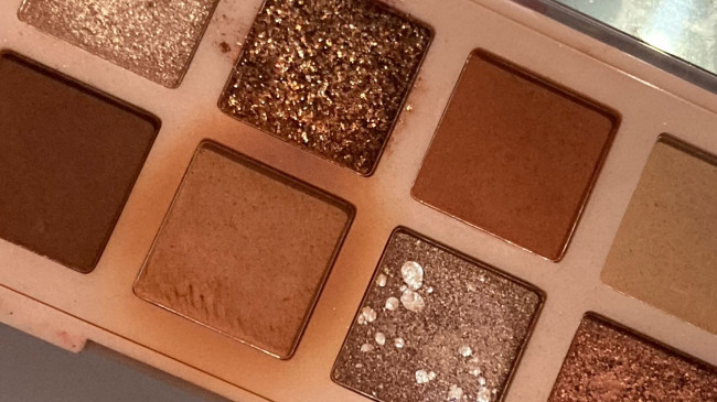 Makeup Natural untuk Pemula dengan Kulit Kering: Tampil Flawless Tanpa Ribet!
