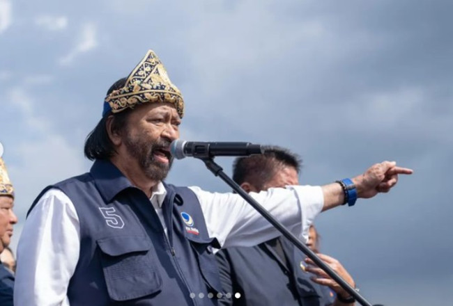 Jawab soal Isi Pertemuan dengan Surya Paloh, Jokowi: Nanti Kalau Sudah Final Kami Sampaikan