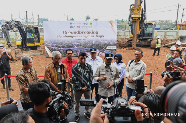 Menhub Budi Karya Sumadi Tandai Pembangunan Flyover dan JPO di Stasiun Tenjo, Kab. Bogor