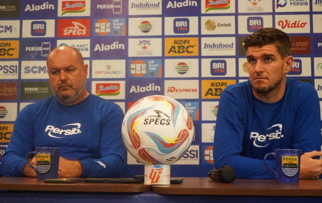 Bentrok Persib vs Persija di Liga 1 tanpa Penonton, Nick Kuipers Berharap Hal Ini dari Bobotoh
