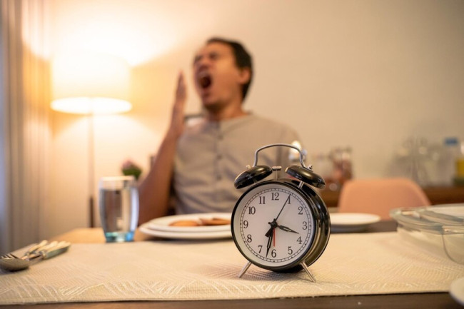 9 Cara Adaptasi Pola Makan Normal usai Puasa Ramadan 2024