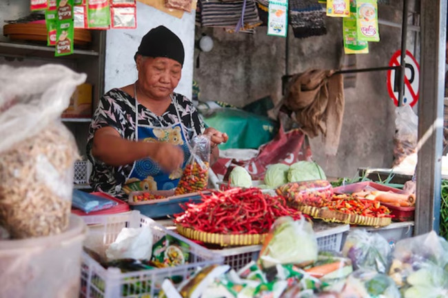 Mendag Budi Santoso Blusukan ke Pasar Tagog! Apa Temuannya Soal Harga Jelang Natal dan Tahun Baru?