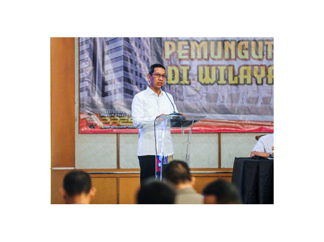 Pemprov DKI Jakarta Tertibkan Juru Parkir Liar di Minimarket