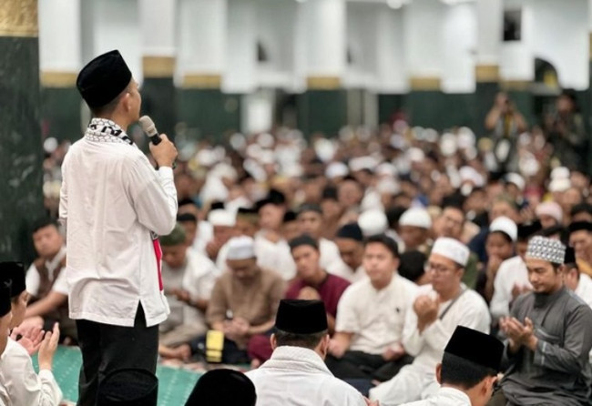 Dampak Nonton Film Dewasa Saat Puasa Ramadhan, Penjelasan UAS: Tidak Batal