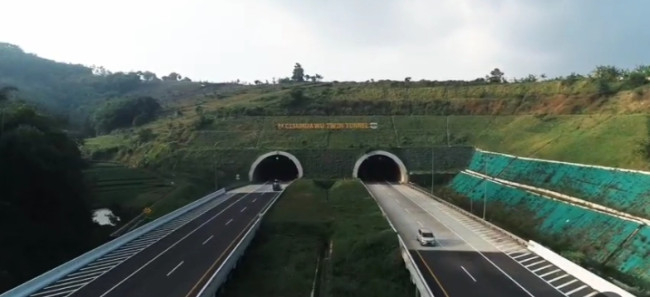Terowongan Tol Cisumdawu Mengalami Keretakan Akibat Gempa Yang Terjadi di Kabupaten Sumedang
