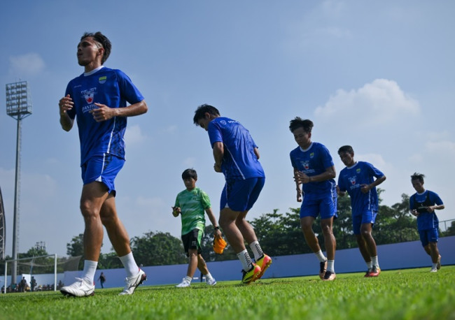 Prediksi PSM vs Persib di Liga 1: Head to Head, Susunan Pemain, Tayang Jam Berapa?