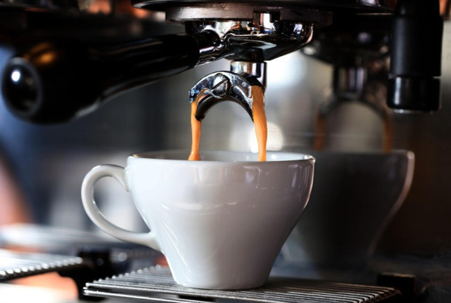 Apakah Efek Kesehatan Minum Kopi Senikmat Rasanya?