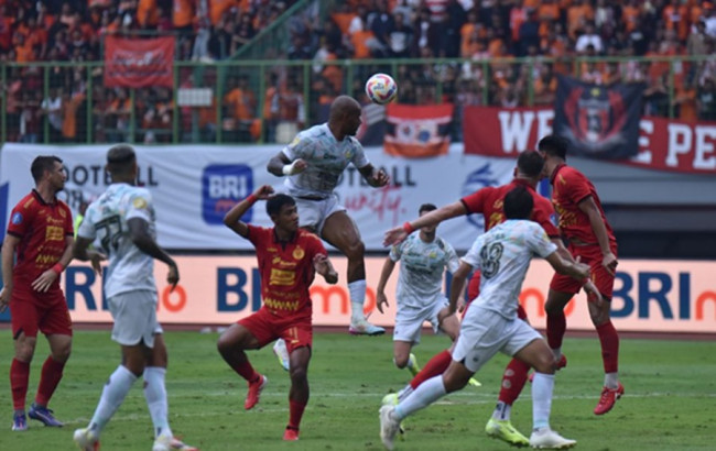 PREDIKSI Persib vs Madura United: Head to Head dan Susunan Pemain
