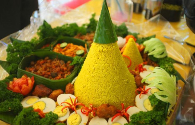 Kenali Makna Tumpeng Dalam Perayaan HUT Kemerdekaan RI