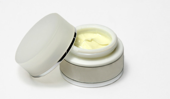 Produk Bayi Dijadikan Skincare Orang Dewasa, Memangnya Aman? Simak Kata Dokter