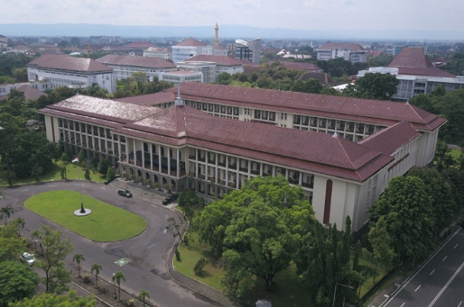Meski Masuk Sebagai Perguruan Tinggi Pertama di Indonesia, UGM Tidak Join Jadi PT Terbaik di Yogyakarta