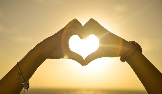 Ide Kegiatan Romantis di Malam Valentine yang Tidak Mengganggu Jadwal Kerja Esok Hari