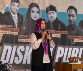 ADIKARYA PARLEMEN - Gina Swara Apresiasi Studi Tiru FK-PKBM Kota Tangerang Selatan ke PKBM Assolahiyah Karawang - instagram/gina.fadliaswara