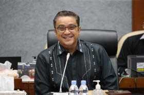 Wakil Ketua Komisi II DPR RI, Dede Yusuf mengungkapkan alasan pelantikan kepala daerah pada Pilkada 2024 diundur. (Foto: Kemenpora).