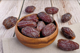 BACAAN NIAT PUASA SYAWAL –Ilustrasi buah kurma. Allah SWT beri keutamaan yang luar biasa bagi seorang muslim yang menjalankan puasa Syawal. Begini bacaan niat puasa Syawal. –Ilustrasi Pixabay/pictavio.