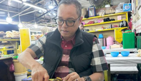 Politisi PDIP, Deddy Sitorus ungkap rasa khawatir soal dugaan adanya penghentian rekapitulasi. (@deddyyevrisitorus)