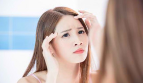 MITOS ATAU FAKTA- Banyak Bicara Sebabkan Kerutan: Mitos atau Fakta? (Sumber: https://www.alodokter.com/)