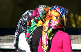 INFO- Hari Hijab Sedunia 1 Februari: Sejarah, Makna, dan Dampaknya bagi Muslimah di Seluruh Dunia (Sumber: https://id.wikipedia.org/)