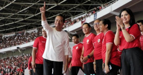 AHY ANAK BUAH JOKOWI - Sebagai timbal balik AHY pindah dukungan dari Anies Baswedan ke Prabowo, anak dari mantan Presiden SBY ini kemudian mendapat jabatan dan fasilitas wah sebagai menteri. Instagram @agusyudhoyono.