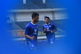 Pelatih Persib, Bojan Hodak ungkap kondisi anak asuhnya jelang hadapi Madura United. (FOTO: Persib).
