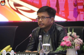 Pilkada 2024. Anggota KPU RI Idham Kholik menyatakan, Sirekap terus diperbaiki agar tidak ada polemik seperti di Pemilu 2024. X/@KPU_ID.