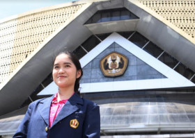 Mahasiswi Unpad – Ilustrasi. Perguruan Tinggi Negeri (PTN) yang Membuka Jalur Mandiri Penerimaan Mahasiswa Baru Berbasis Rapor. – Ilustrasi Website/unpad.ac.id.