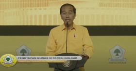 Jokowi dipecat dari PDIP, pengamat politik sebut keputusan ini bisa berdampak besar pada masa depan politik Indonesia.