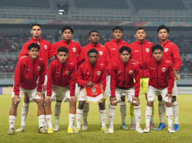TIMNAS INDONESIA U19 LOLOS KE SEMIFINAL - Skuad Garuda Muda sukses tumbangkan Timor Leste di partai pamungkas. Siap bertanding di semifinal Piala AFF U-19. (Foto: PSSI).