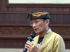 Menparekraf Sandiaga Uno menyebut, jika pemerintah sedang mengkaji rekomendasi pemblokiran game online mengandung unsur kekerasan. X/@sandiuno.