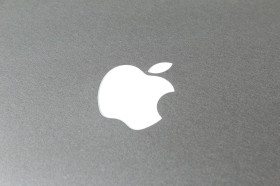 LOGO APPLE - Apple Diduga Melanggar Digital Markets Act Uni Eropa, Terancam Denda Besar - Pixabay