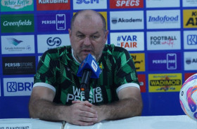 Pelatih Persib, Bojan Hodak mengatakan, pertemuan kedua tim papan atas klasemen Liga 1 akan berjalan menarik dan seru. (Foto: Persib).