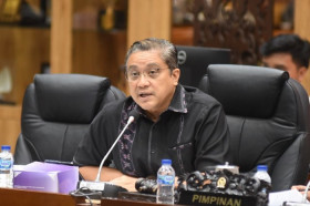 Wakil Ketua Komisi X DPR RI, Dede Yusuf dari Fraksi Partai Demokrat meminta Menteri Nadiem Makarim klarifikasi. (dpr.go.id).