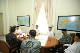 KNEKS - Wakil Presiden Ma'ruf Amin Dukung Penguatan Kelembagaan KNEKS dalam Pertemuan dengan Menteri PANRB.-website/panrb.go.id