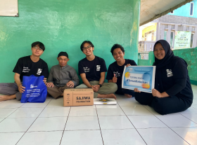 RAMADHAN SEMAKIN BERDAMPAK - Sajiwa Foundation saat memberikan manfaat kepada Pak Wayudi. - Sajiwa Foundation