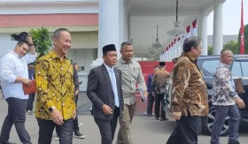 AIRLANGGA DIKUDETA? - Trio Golkar dari kiri ke Kanan: Agus Gumiwang Kartasasmita, Bahlil Lahadalia dan Airlangga Hartarto. (Foto: Dok. Biro Setpres).