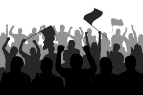 Ilustrasi massa demonstran - Presiden KSPI, Said Iqbal mengatakan, ribuah buruh serentak se-Indonesia akan melakukan demo. Ilustrasi/Freepik.