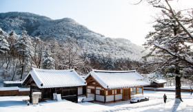 LIBURAN KE KOREA - Akhir tahun mau liburan ke Korea? Habis budget berapa ya kira-kira, yuk simak itenary berikut. - Foto ilustrasi Pixabay/anykeep.