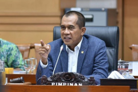 SOAL ISU KEBOCORAN DATA PNS - Wakil Ketua Komisi I DPR RI, Abdul Kharis sebut masalah serius berkaitan keamanan negara. (Foto: dpr.go.id).
