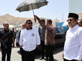 Menag Yaqut Cholil Qoumas saat kunjungan kerja ke Arab Saudi mengecek kesiapan akhir pelaksanaan jamaah haji Indonesia. Dok: kemenag.go.id.