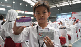 Kamu harus tahu jika PIP tahun 2024 sudah mulai cair sejak Januari 2024 lalu. Mereka yang mendapat bantuan PIP adalah pelajar SD, SMP, dan SMA sederajat. Proses pencairan bantuan didistribusikan melalui rekening SimPel penerima manfaat.