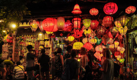 IMLEK - Asal-usul kue bulan atau moon cake yang identik dengan perayaan Imlek. - Foto ilustrasi Pixabay/NguyenDo.