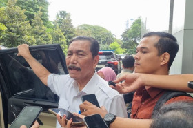Ketua Dewan Ekonomi Nasional, Luhut sebut dana desa bisa naik sampai Rp8 miliar per tahun. (FOTO: Akun X/@TOM5helby).