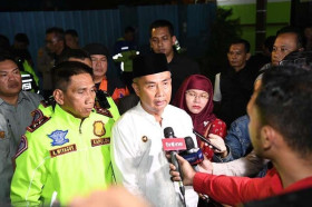 Pj Bupati Jabar, Bey Machmudin mengeluarkan SE yang berisi imbauan kepada kepala daerah se-Jawa Barat perketat izin study tour. Dok: jabarprov.go.id.